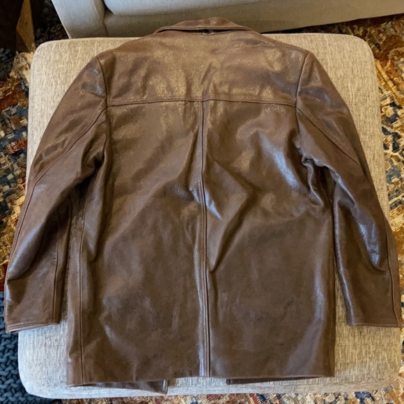 Beautiful, barely worn full grain leather coat. - Picture 2 of 7
